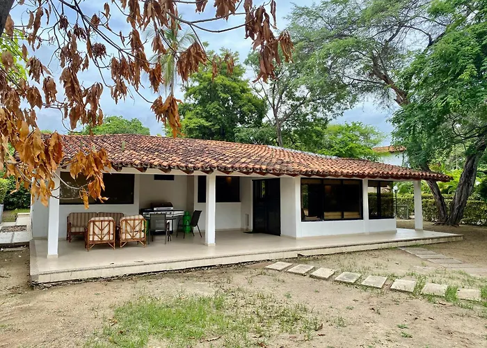 Exclusiva Villa Con Salida Al Mar